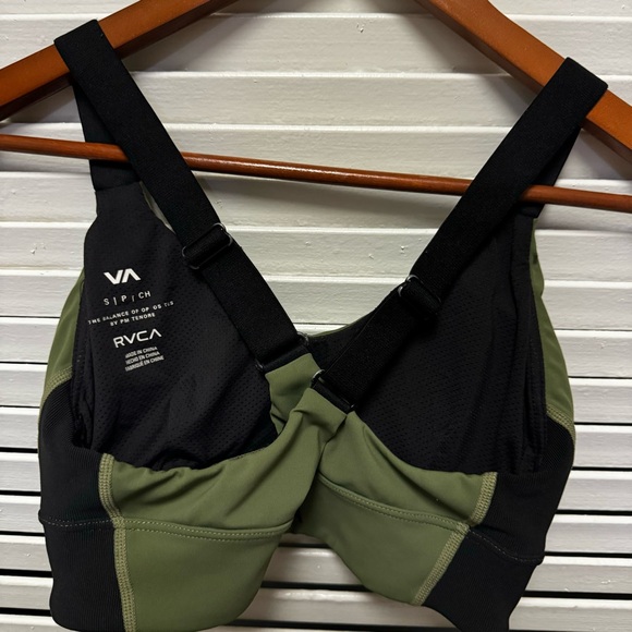 RVCA green/black sports bra Small - Picture 2 of 3
